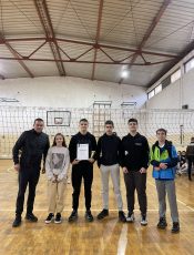 Прво место на такмичењу у одбојци