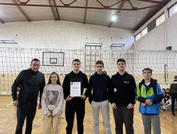 Прво место на такмичењу у одбојци